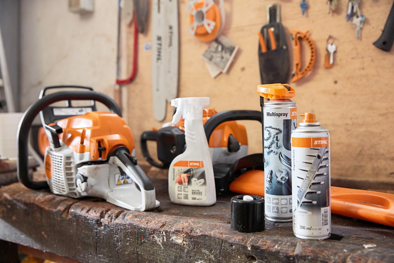 Materialer for rengjøring av en STIHL motorsag